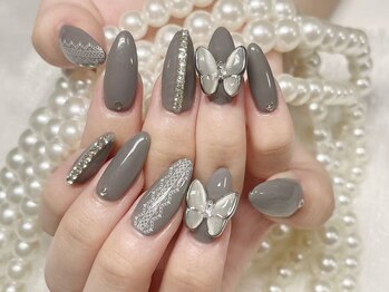ナナアンドコー(Nana&Co.)/蝶々ネイル