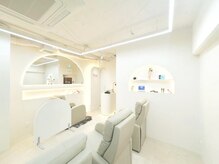 フィオブロウ 大阪梅田茶屋町店(fiio brow)の雰囲気(fiioは一人一人のお目元に合わせたデザインをご提供/まつパ)
