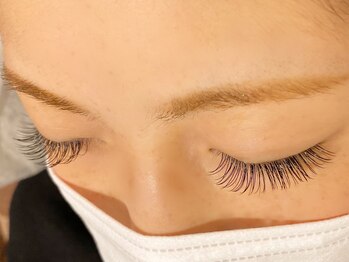 コモレビ(comorebi)/まつエクでふし目美人☆