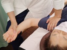 天命堂しらとり台整体院/肩の可動域も改善させます！