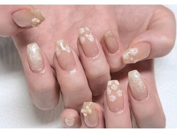 ナナアンドコー(Nana&Co.)/花ネイル