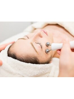 ホウレイ線・たるみ改善！予防ケア