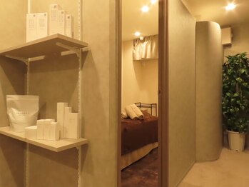 アールユー ギンザ(Ryou ginza)の写真/なりたい自分に♪小顔矯正でスペシャルケア◇ハイパーナイフ/特殊マシン/ハンドを組合わせて感動の美小顔◎