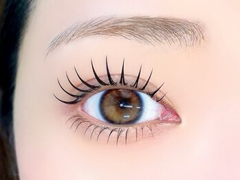 ベッキーラッシュトウキョウ 池袋店(BECKY LASH TOKYO)の写真/【高い技術力×低価格】まつげパーマ(まつ毛パーマ)/パリジェンヌ/マツエク/眉毛(アイブロウ)で垢抜け顔に!