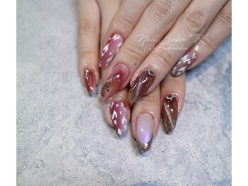 ネイルサロン R/スタイリングコース　tomo