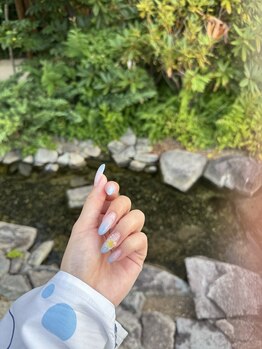 ベルレ(Bellere)/水色グラデ×花ネイル¥6500