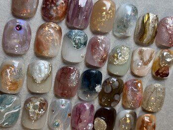 カラネイル 南森町店(calla nail)の写真/【お爪に優しいパラジェル使用!】足元からオシャレを♪お仕事上ハンドネイルができない方にも大人気◎