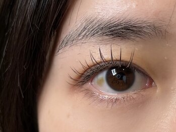 バンブルビー 中津 梅田(BUMBLEBee)の写真/【種類豊富】全てフラットラッシュ＆LDカールも対応可◎何色選んでも追加料金なし！自分史上最高の目元に★