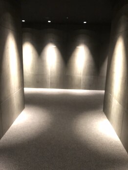 ジェイズメディカル 難波院(J's Medical)/【4】通路案内|整体/肩こり