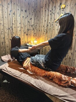 アジアンリラクゼーションヴィラ 春日店(villa)の写真/根強い人気！リピーター多数の“タイ古式”で悩みのコリを撃退！！【タイ古式60分¥4620/90分¥6930(女性)】