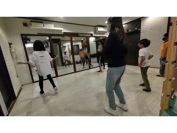 ともさか整体院/鴻池新田ダンス 東大阪市ダンス