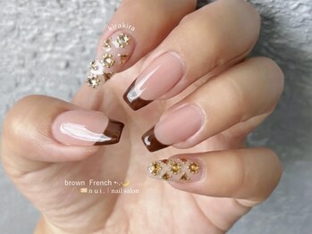 n u i. | nail salon 下北沢【パラジェル・フィルイン・持ち込み・長さだし】/キラキラ　フレンチネイル
