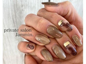 ブラウンマグ×インク