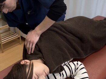 ケアラボ 真岡の写真/ガチガチ首肩/スマホ首に◎目の疲れや頭が重いなどの症状も整体で根本改善！姿勢矯正で繰り返さない身体へ