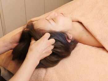 ソワン ドゥ(Soin Doux)の写真/手技を超えた「巡り」を体感！最新ヘルステック【WOTT】と極上ヘッド施術で慢性的な頭重・首肩コリ解消