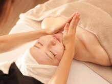 アウン(aun.)/小顔/眼精疲労/肩首/顔むくみ