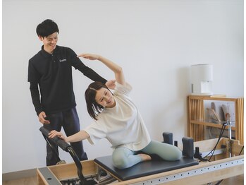 ウミト(Umito)/姿勢改善に特化マシンピラティス