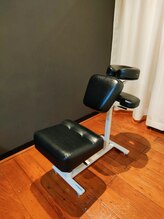 グッド タイムス 万代(Good Times)/首・肩・背中の施術専用チェア