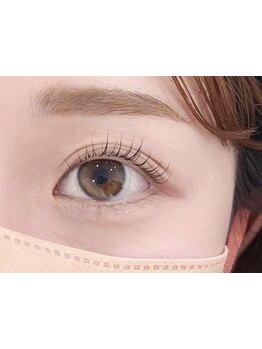 ナチュラル上品な目元にしたい