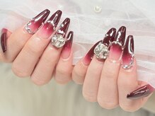 ワイワイディーエス(YYDS)の雰囲気(持ち込みネイルパーツ・カラーなどふんだんに使いたい放題★)