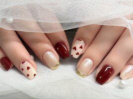 冬の赤色ネイル