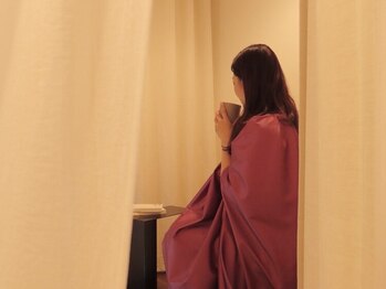 オン バイ ビーアイ 恵比寿(ON by BI)の写真/【女性特有のお悩みに】女性の巡りを整えるよもぎ蒸し。