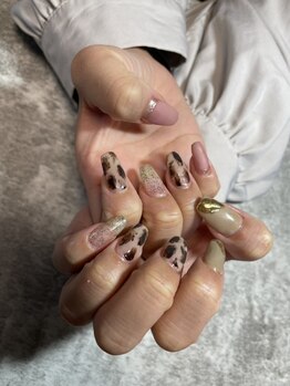 ハウリオネイル(Hau'oli nail)/