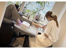 フットは座り心地の良いソファーで施術致します。