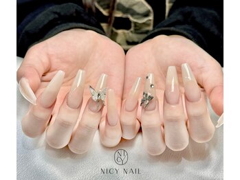 ニーシーネイル サンシャインシティ池袋(NICY NAIL)/ワンカラーｘちょうちょう