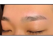 サロン ド ブルー 五反田(salon de blue)/メンズの目元は眉毛で決まる!