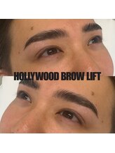 シャイン バンクシア(SHINE Bankusia)/【ハリウッドブロウリフト】