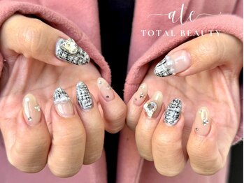 アテ(ate)/ツイードネイル