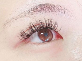 ヴィヴィ(ViVi)の写真/とにかくボリューム重視な方にオススメ☆
極細の毛を数本束ねてボリューミーかつ軽やかに