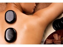 腸もみの技術とアロマの相乗効果でデトックス&リフレッシュ♪