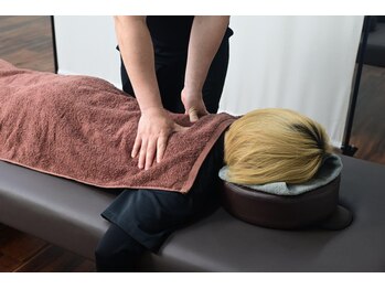 はんずはーと整骨院/背中アプローチ