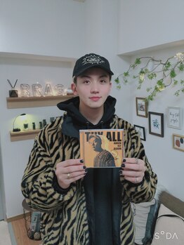 ブラグ(BRAG)/「若手アーティストもご来店」