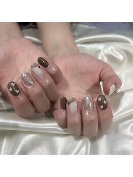 ウィウィ(U'IU'I)/バレンタインネイル