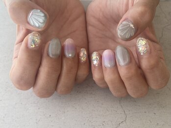 プラス サード(Plus 3rd)/7月デザイン定額ネイル marina.a