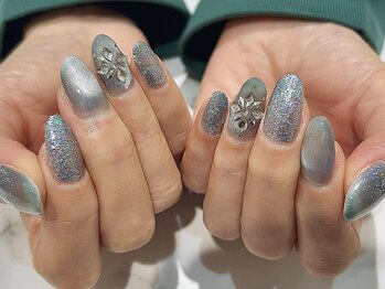 マーノ 津田沼ビート店/雪の結晶ネイル