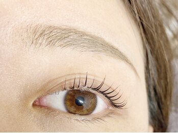 チャロアイト 可部店(Charoite)の写真/【当店NO.1メニュー★まつ毛パーマ】まつげの負担を最小限に抑えた施術で,24時間上向きカールをキープ♪