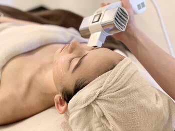 しみ改善サロン リフィーナ/自信があるから症例多数