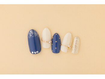 ヴァンネイル(VINGT NAIL nail&eye beauty)/大人かわいいネイビーネイル