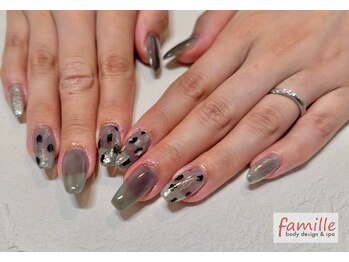 ファミーユ 清田通り店(famille)/シアーブラック