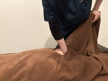 グロウ鍼灸整体院 新井薬師院(GLOW鍼灸整体院)/骨盤矯正・全身矯正