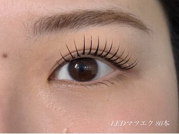 ビーラボ(BLabo)の写真/LEDマツエク導入！朝のメイクをもっとラクに。24時間かわいい目元が続くマツエク。