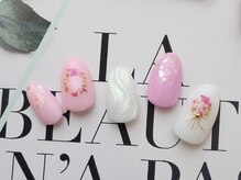 ラウレア(Laule'a)/押し花ネイル