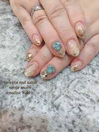 ビジューネイル