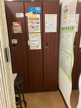 船橋カイロプラクティックオフィス/当整体院の個室のロッカー