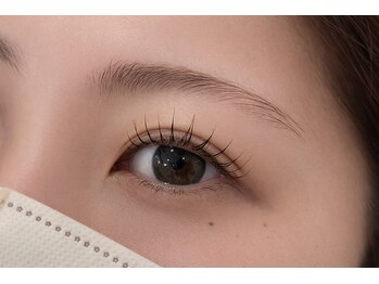 アッベリーレベッラ(A'bbellire Bella)の写真/モチ重視のまつげパーマで綺麗な目元を長くキープ