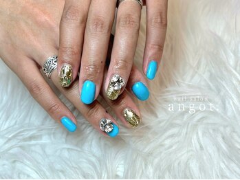 アンガット(angot.)/ターコイズVストーンネイル